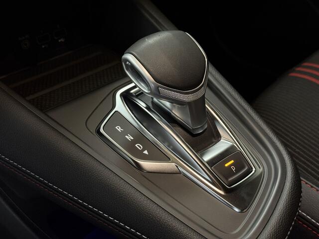 Renault CAPTUR 1.3 TCe 160 R.S.Line | Groot Navi | Trekhaak |18 " | Camera | Stoelverwarming | PDC V+A | 100% Dealer onderhouden!