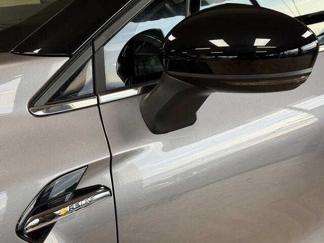 Renault CAPTUR 1.3 TCe 160 R.S.Line | Groot Navi | Trekhaak |18 " | Camera | Stoelverwarming | PDC V+A | 100% Dealer onderhouden!