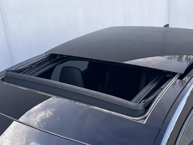 Renault CAPTUR 1.6 E-Tech full hybrid 145 esprit Alpine Automaat / Fabrieksgarantie tot 07-2027 < 100.000 km** / Schuifdak / Camera 360° /Stuur-, stoel- en voorruitverwarming / Adaptieve CC / Parkeer assistent / Navigatie / Apple Carplay Android / LM 18" wielen / 18" LM