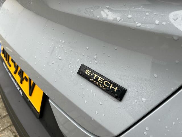 Renault CAPTUR 1.6 E-Tech full hybrid 145 techno / TWO TONE ZWART DAK / CAMERA / APPLE CARPLAY / ANDROID AUTO / LICHTEMETALEN VELGEN ZWARTE INLEG