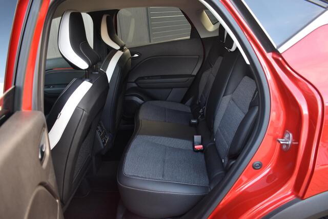 Renault CAPTUR mild hybrid 160 iconic | AUTOMAAT | NAVI | ACHTERUITRIJ CAMERA | TREKHAAK | STOEL/STUUR VERWARMING | CLIMATE CONTROL |