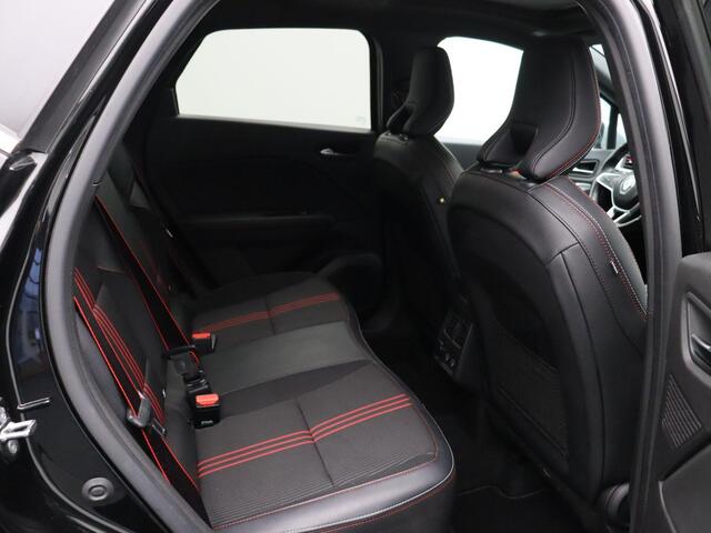 Renault CAPTUR 1.6 E-Tech Plug-in Hybrid 160 R.S. Line | Trekhaak | Elek. bedienbaar Schuif/Kantel dak | Parkeersensoren voor en achter | Achteruitrijcamera |