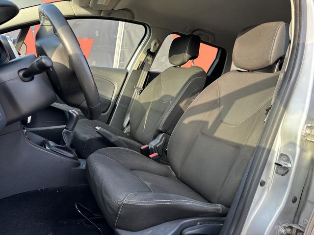 Renault CLIO Estate 0.9 TCe Limited | Nieuw Binnen! | Airco | Navi | Cruise