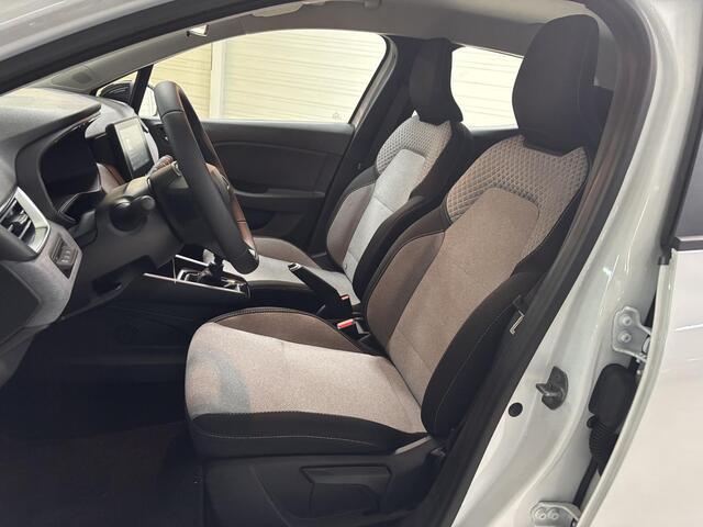 Renault CLIO 1.0 TCe 90 GPF evolution / Levertijd in overleg / Airco / Apple Car Play & Android Auto / Bluetooth telefoonvoorbereiding / DAB / Kunstlederen interieurdelen / LED verlichting / Parkeersensoren achter