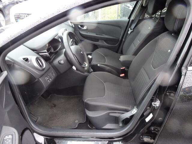 Renault CLIO Estate 0.9 TCe Limited