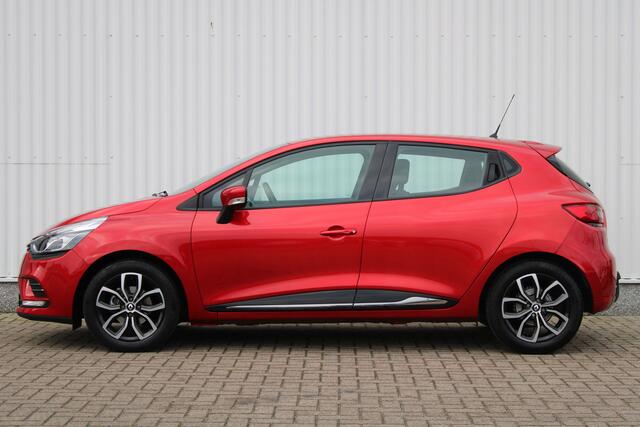 Renault CLIO 1.2 TCe AUTOMAAT | CRUISE CONTROL | NAVIGATIE | AIRCO | TREKHAAK