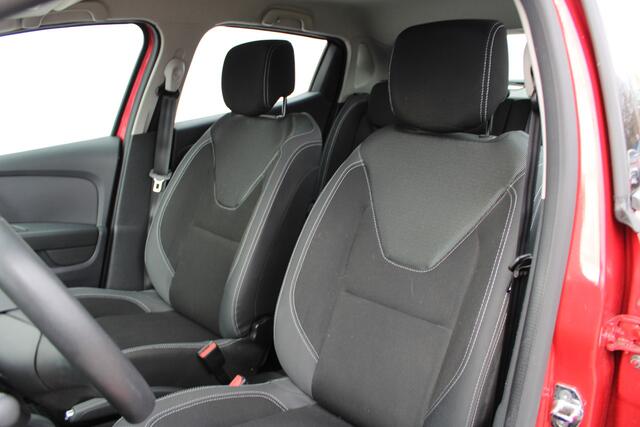 Renault CLIO 1.2 TCe AUTOMAAT | CRUISE CONTROL | NAVIGATIE | AIRCO | TREKHAAK