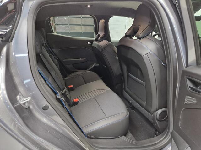 Renault CLIO 1.6 E-Tech Full Hybrid 145 esprit Alpine / Winter Pack / Pack City Premium /