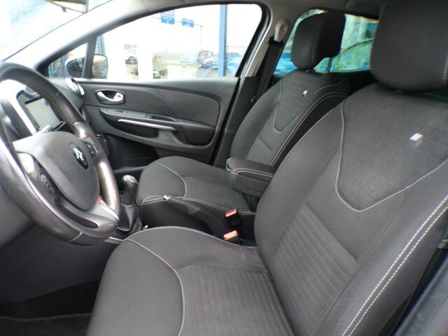 Renault CLIO 0.9 TCe Limited, Navigatie / Camera / Cruise control + Limiter / Climate control