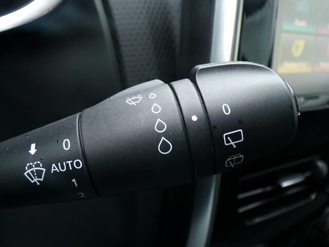 Renault CLIO 0.9 TCe Limited, Navigatie / Camera / Cruise control + Limiter / Climate control