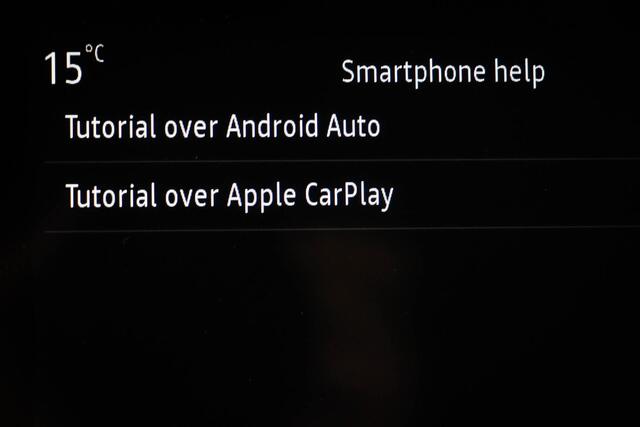 Renault CLIO 1.6 E-Tech Hybrid 140 Intens | EASY LINK- PARKING- PACK | DAB | APPLE | CAMERA