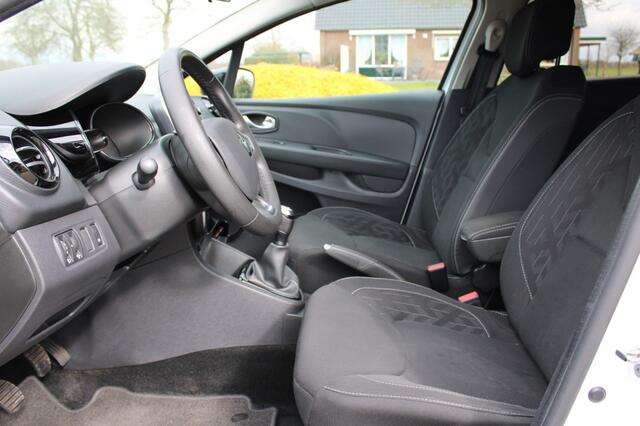 Renault CLIO Estate 0.9 TCe 90pk Limited Airco/Cruise/Navi/PDC/DAB