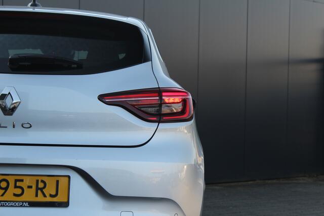 Renault CLIO 1.0 TCe 90 Equilibre | incl. 12 maanden garantie | Parkeersensoren | LED | DAB+ | Navigatie | Cruise control | Airco | Apple carplay | Lane assist | Verkeersbord detectie | Regensensor | Origineel NL auto | Dealer onderhouden |