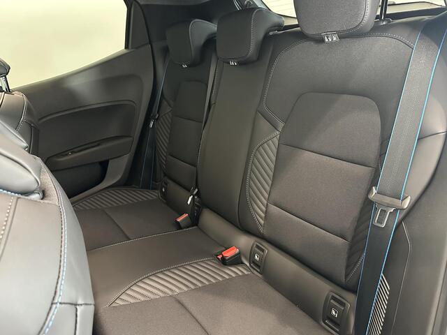 Renault CLIO 1.6 E-Tech Hybrid 145 Esprit Alpine | Pack Premium Sound BOSE | Van: ¤ 32.759,- nu rijklaar voor: ¤ 29.259,-