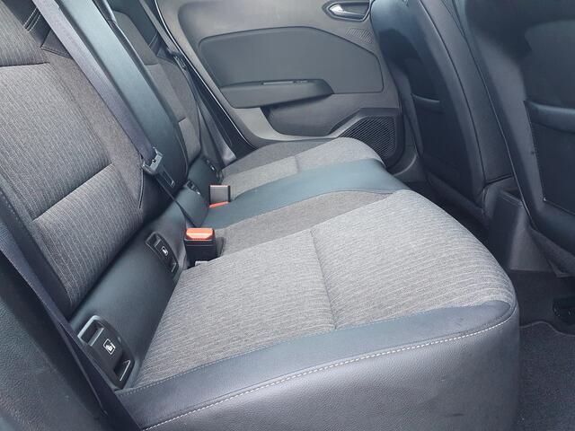 Renault CLIO 1.3 TCe Intens CLIMA/CARPLAY/CRUISE/CAMERA/LMV