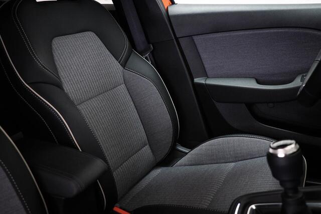 Renault CLIO 1.0 TCe 90 GPF techno | WINTER / NAVIGATIE- PACK | DAB | APPLE | CAMERA