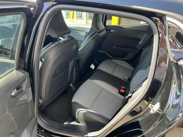 Renault CLIO 1.0 TCe 90 GPF techno | Navigatie groot | 17'' Lichtmetaal | Achteruitrijcamera | DAB | Key-less | LED | Parkeersensoren | Cruise Control | Climate Control |