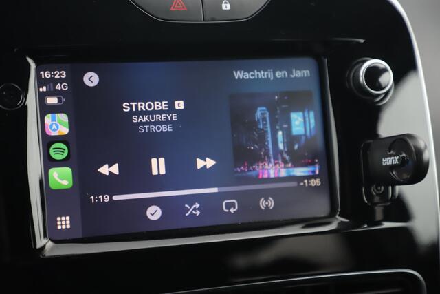 Renault CLIO Estate 0.9 TCe Limited Nardo Grey 16 inch LMV Keyless Navigatie Carplay Airco Cruise Control