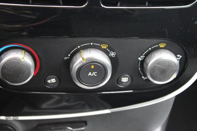 Renault CLIO Estate 0.9 TCE NightenDay airco/cruise/navi/Aux+USB/lm velgen