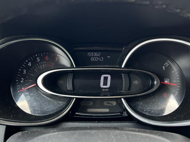 Renault CLIO Estate 0.9 TCe Limited / Keyless / Armsteun / Airco / PDC A / Cruise / DAB / 2e Pinksterdag Open 09.00 - 17.00 uur