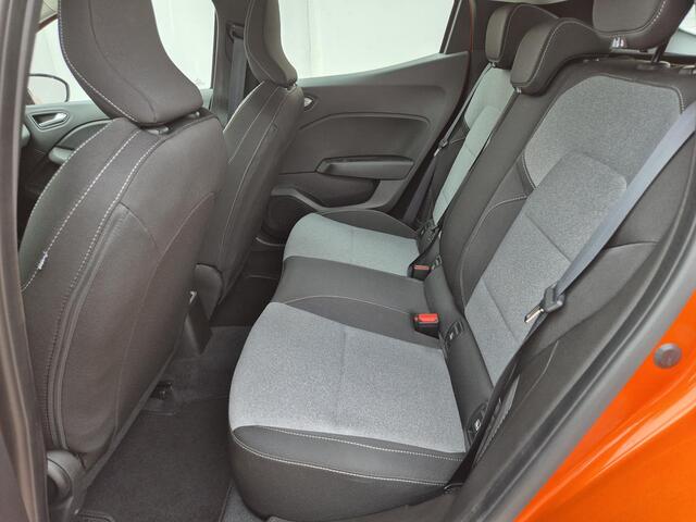 Renault CLIO 1.6 E-Tech Hybrid 145 Evolution Automaat / Navigatie via Apple Carplay of Android Auto / Airco /