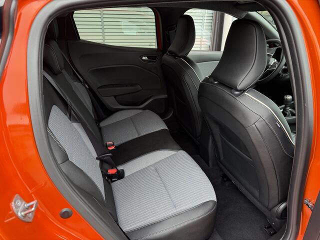 Renault CLIO 1.0 TCe 90 GPF techno | stoel en stuurverwarming | tijdelijk gratis Top Afleverpakket twv Eur 695