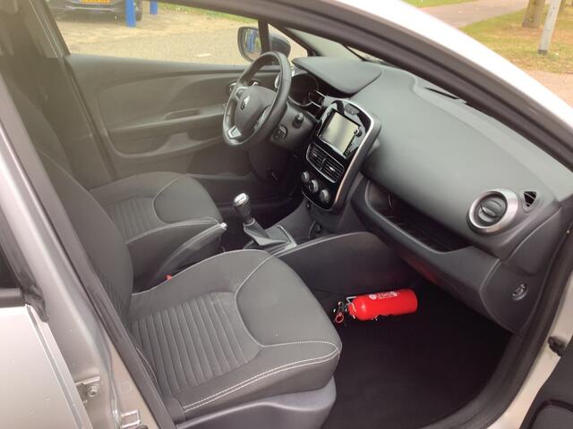 Renault CLIO 0.9 TCE LIMITED