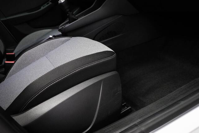 Renault CLIO 1.0 TCe 90 GPF evolution | WINTER PACK | STUURVERWARMING | DAB | APPLE | CAMERA