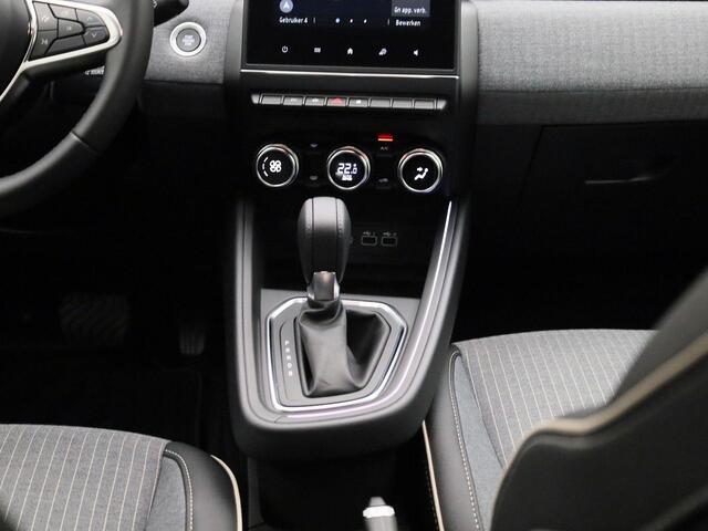 Renault CLIO 1.6 E-Tech Full Hybrid 145 techno