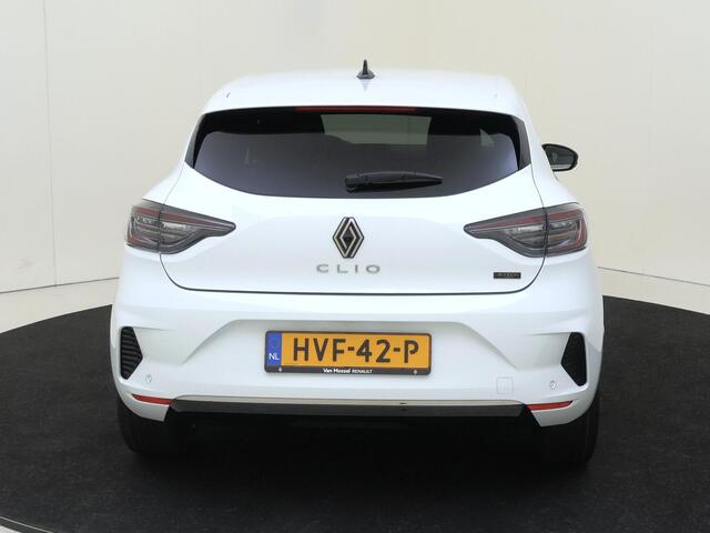 Renault CLIO 1.6 E-Tech Full Hybrid 145 techno