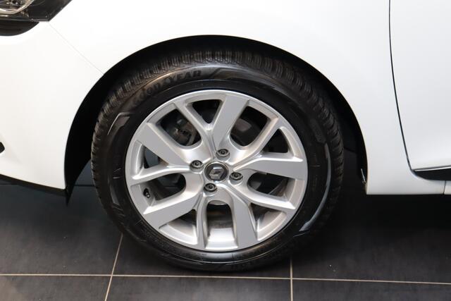 Renault CLIO Estate TCe 90pk Limited