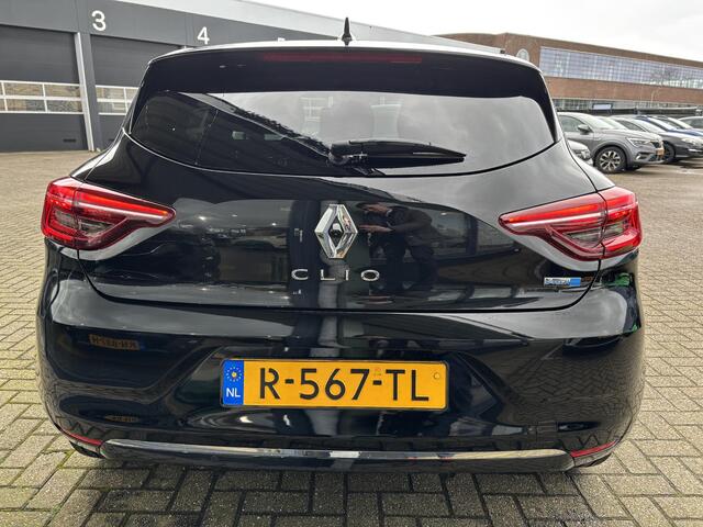 Renault CLIO 1.6 E-Tech Hybrid 145 Techno AUTOMAAT / NAVIGATIE incl. APPLE & ANDROID CARPLAY / CLIMATE CONTROL / PARKEERSENSOREN EN CAMERA / KEYLESS ENTRY