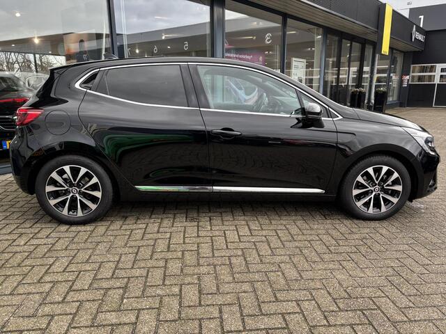 Renault CLIO 1.6 E-Tech Hybrid 145 Techno AUTOMAAT / NAVIGATIE incl. APPLE & ANDROID CARPLAY / CLIMATE CONTROL / PARKEERSENSOREN EN CAMERA / KEYLESS ENTRY