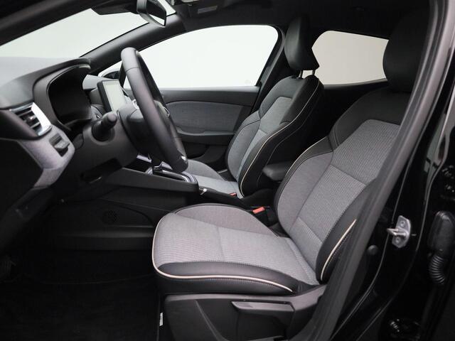 Renault CLIO 1.6 E-Tech Full Hybrid 145 techno