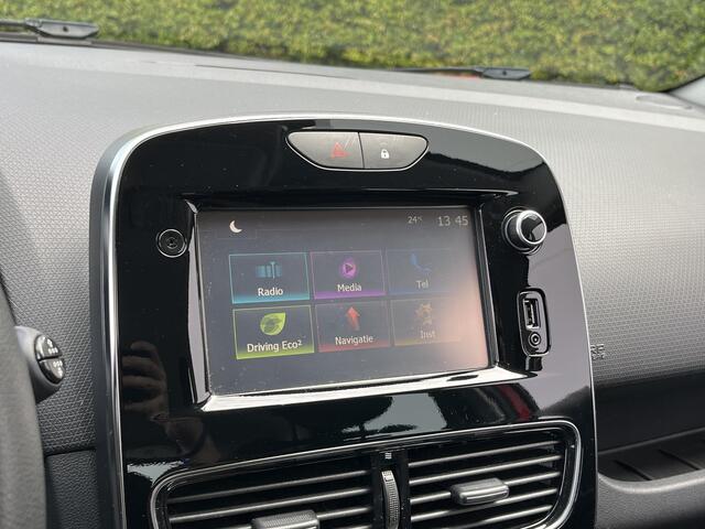 Renault CLIO Estate 1.2 TCe Zen / Automaat / Lage Kilometerstand / Auto heeft diverse beschadigingen / Trekhaak /