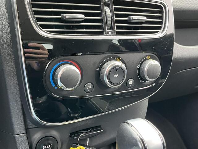 Renault CLIO Estate 1.2 TCe Zen / Automaat / Lage Kilometerstand / Auto heeft diverse beschadigingen / Trekhaak /