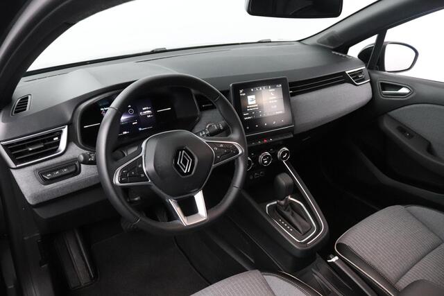 Renault CLIO 1.6 E-Tech Full Hybrid 145 techno