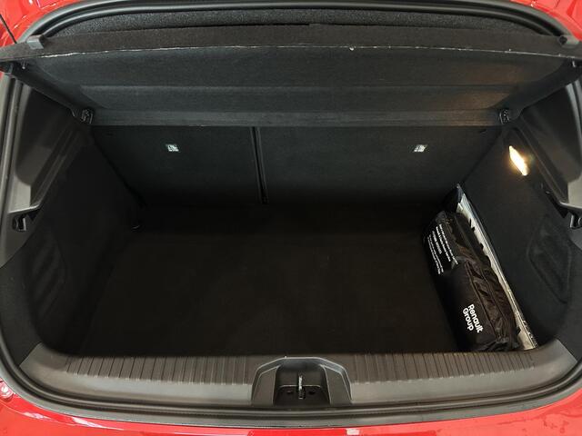 Renault CLIO 1.6 E-Tech Full Hybrid 145 Esprit Alpine | Trekhaak | 360° camera | All season banden | Adaptieve cruise control | Apple Carplay/Android Auto