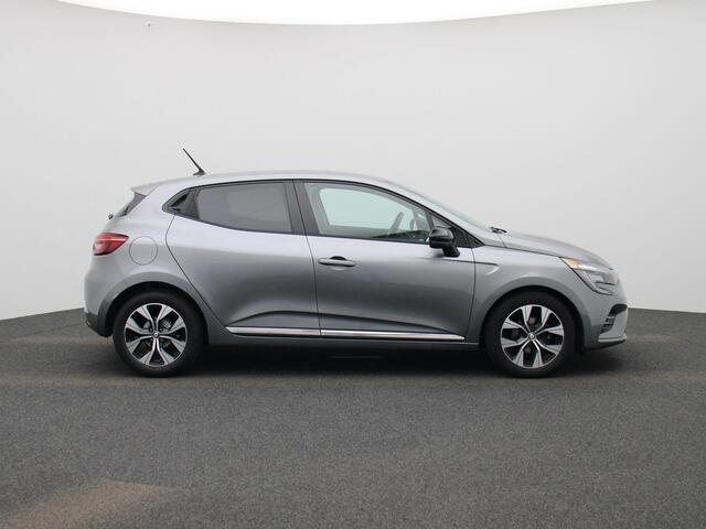 Renault CLIO 1.0 TCe 90Pk Evolution | Navigatie | Apple & Android Carplay | Parkeersensoren | Airco | Lichtmetalen Velgen | Privacy Glass | Bluetooth | Regen- en Lichtsensor |