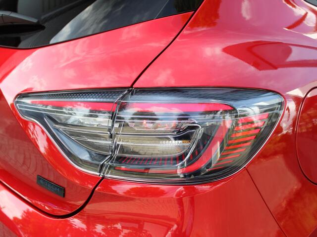 Renault CLIO 1.6 E-Tech Full Hybrid 145 esprit Alpine AUTOMAAT / PACK CITY PREMIUM / 9,3'' NAVI / 10.25'' DASHBOARD / ADAPT. CRUISE / CAMERA / PDC / CLIMATE / APPLE CARPLAY / ANDROID AUTO / PRIVACY GLASS / DAB+ / 17'' LMV