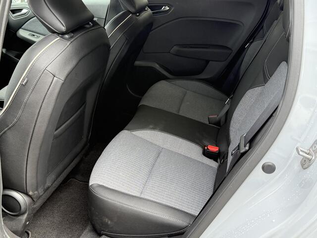 Renault CLIO 1.0 TCe 90 GPF techno | 360 Camera | Navigatie | 16" Lichtmetalen Velgen