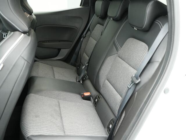 Renault CLIO 1.6 E-Tech Hybrid 145 Techno - RIJKLAARPRIJS - Achteruitrijcamera - All Seasonbanden - Dealeronderhouden