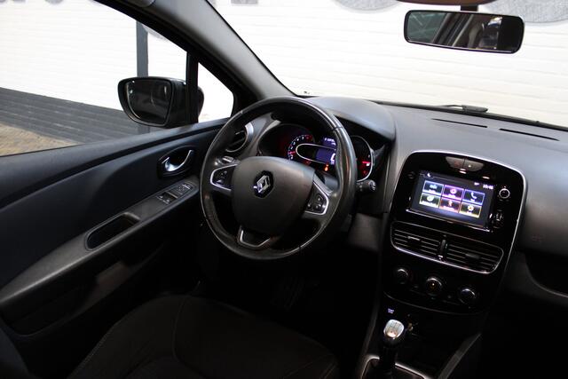 Renault CLIO 0.9 TCe Limited | Incl. 12 maanden garantie | Cruise control | Airco | Bluetooth | Trekhaak | DAB radio | Parkeersensoren | Navigatie | 100% onderhouden |