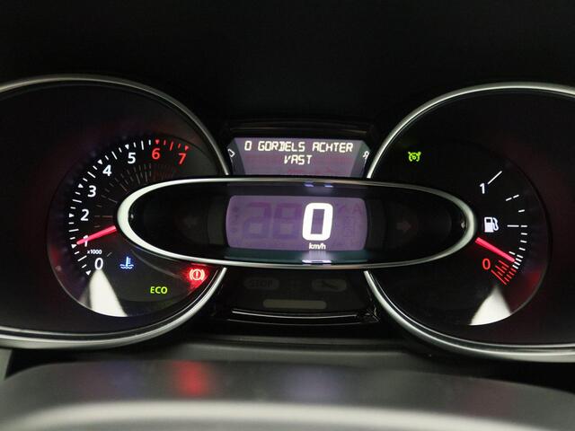 Renault CLIO Estate TCe 90 Limited | Medianav | Airco | Lichtmetalen velgen | Parkeersensoren achter | Metaalkleur | Omlijsting ramen in Chrome | Renault Handsfree card |