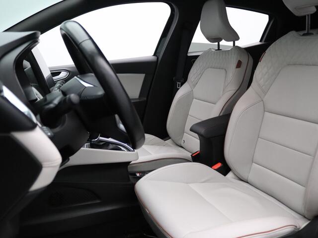 Renault CLIO E-Tech Hybrid 140pk Initiale Paris Automaat Camera | Adapt. Cruise | Parkeersens. v+a | Stoel-/stuurverw.