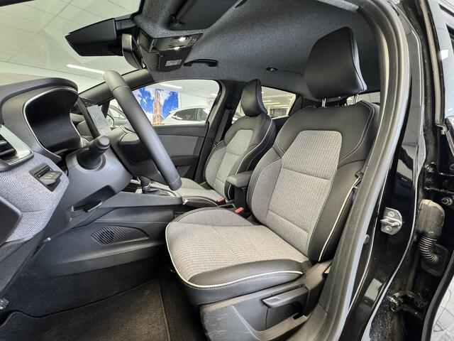 Renault CLIO 1.6 E-Tech Full Hybrid 145 techno