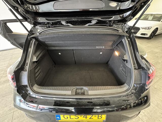 Renault CLIO 1.6 E-Tech Full Hybrid 145 techno