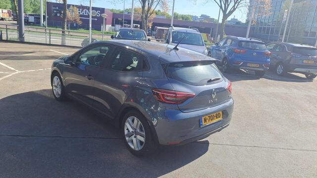 Renault CLIO 1.6 E-Tech Hybrid 140pk Zen | Navigatie via Apple & Android Carplay | parkeersensoren Achter | Airco | Cruise Control | Bluetooth Telefoonvoorbereiding |