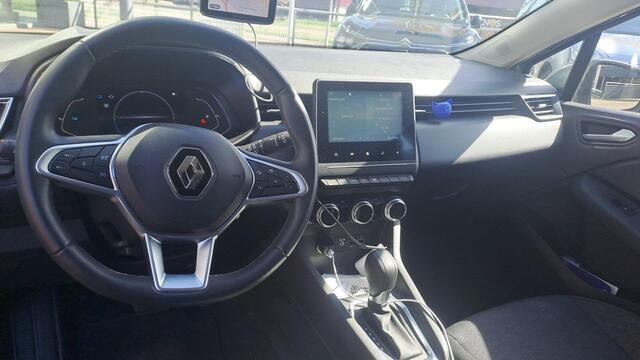 Renault CLIO 1.6 E-Tech Hybrid 140pk Zen | Navigatie via Apple & Android Carplay | parkeersensoren Achter | Airco | Cruise Control | Bluetooth Telefoonvoorbereiding |