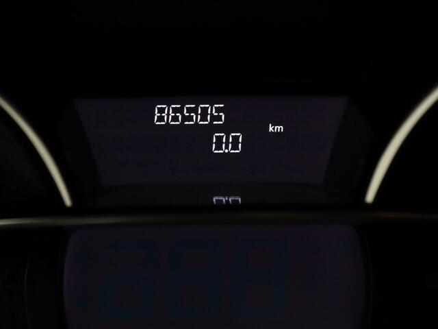 Renault CLIO Estate TCe 90pk Limited Airco | Cruise | Carplay | Parkeersens. achter